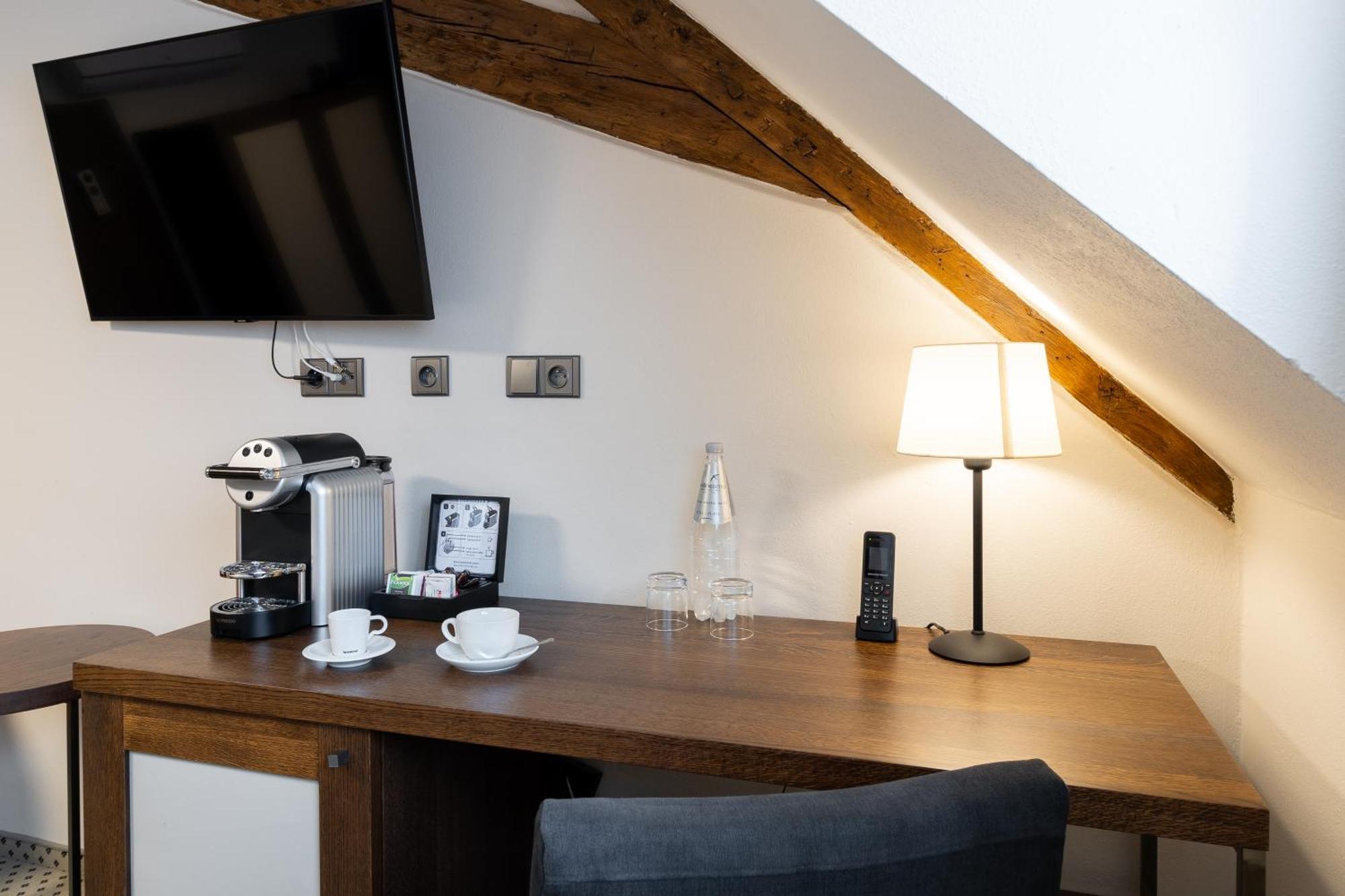 Hotel Ikona Praag Kamer foto
